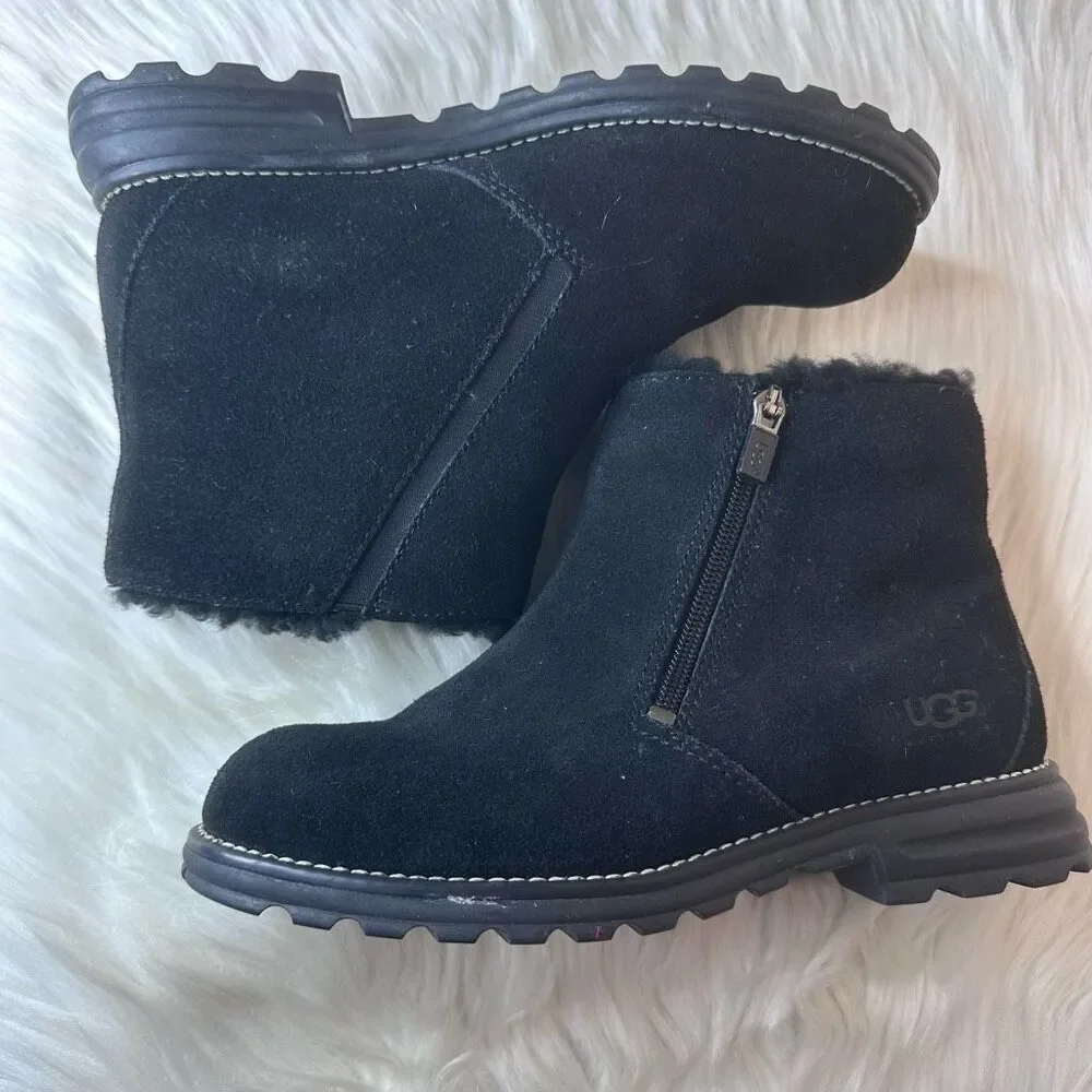 UGG #5431 Suede Shearling Lined Ankle Boots Size 7